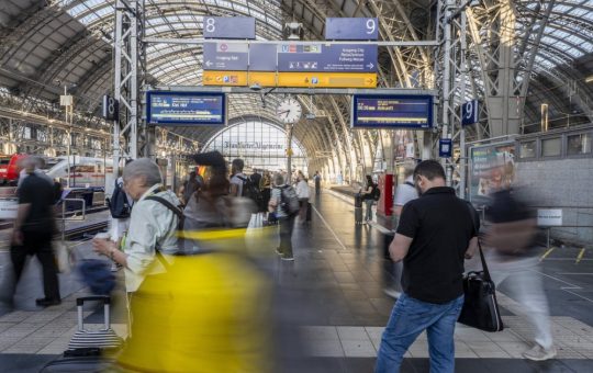 Criza Feroviară din Germania: Un Incident IT Care a Înghețat Transportul Național