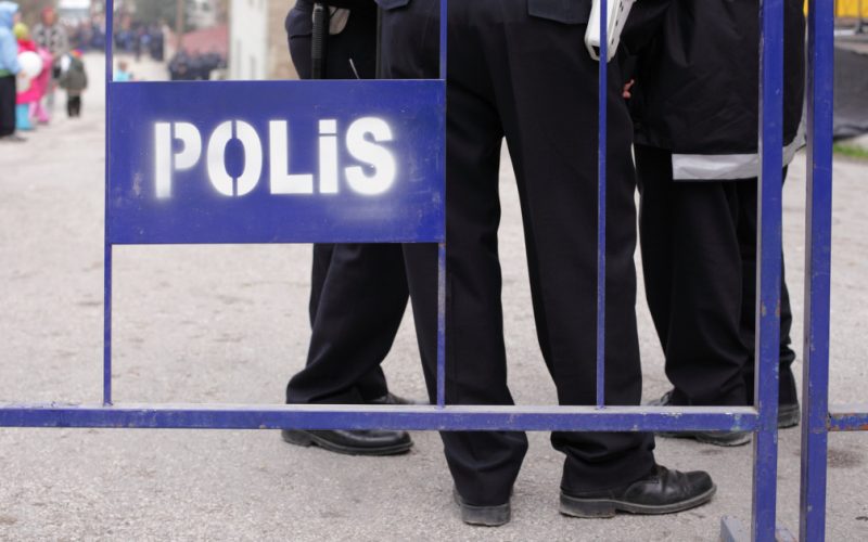Operațiuni de securitate în Turcia: O analiză a atacurilor împotriva extremismului și impactul asupra societății