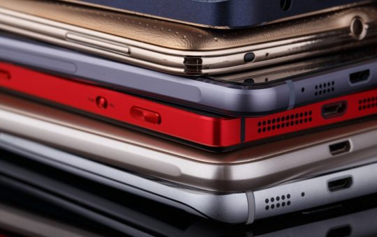 Furtul în era digitală: Cum un român a fost prins cu 139 de telefoane furate în Spania
