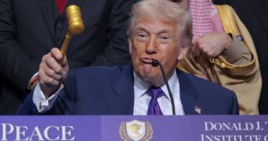 Consiliul pentru Pace al lui Trump: O Nouă Strategii pentru Fâșia Gaza în Contextul Regional Instabil