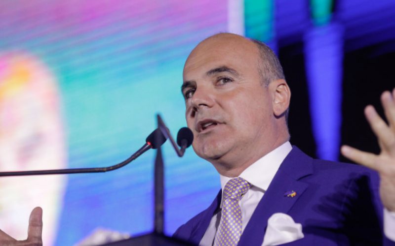 Critica lui Rareș Bogdan la adresa lui Ilie Bolojan: O analiză a ipocriziei politice din PNL