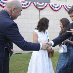 Întâlnirea simbolică de la Ambasada SUA: Mesajele politice ale lui Nicușor Dan și Ilie Bolojan