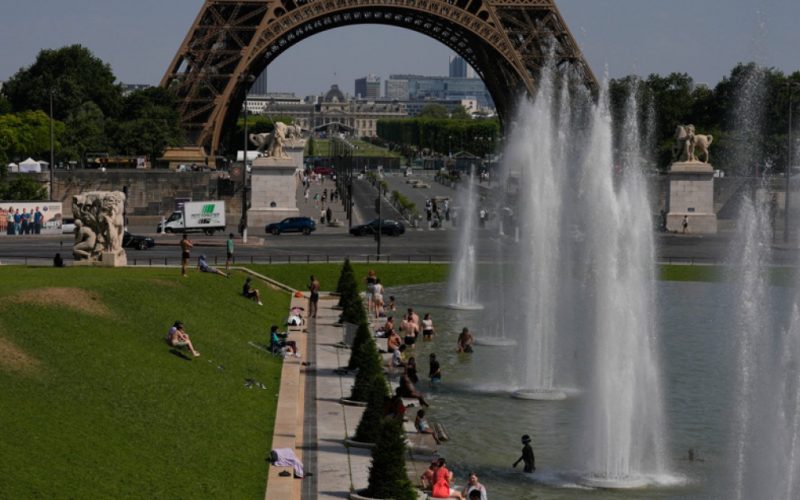 Canicula Extremă în Franța: Impactul Temperaturilor Record Asupra Infrastructurii și Vieții Cotidiene
