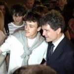Nicușor Dan și Reacția la Protestele Societății Civile: O Analiză a Contextului Politic și Social