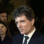 Tensiuni Politice în România: Asigurările lui Nicușor Dan pentru Guvernul Veștea și Provocările Votului