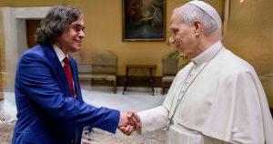 Mircea Cărtărescu și Întâlnirea Istorică cu Papa Leon al XIV-lea: O Reflexie Asupra Scrisului și Credinței
