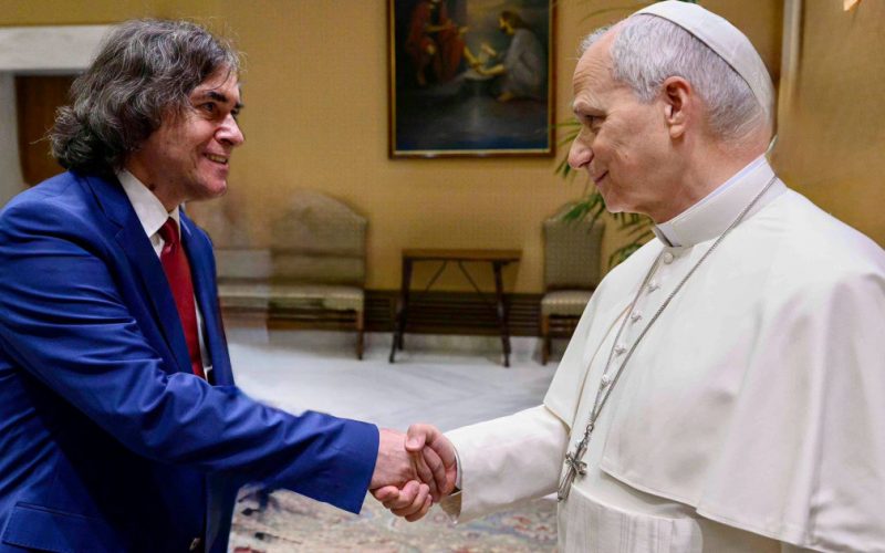 Mircea Cărtărescu și Întâlnirea Istorică cu Papa Leon al XIV-lea: O Reflexie Asupra Scrisului și Credinței