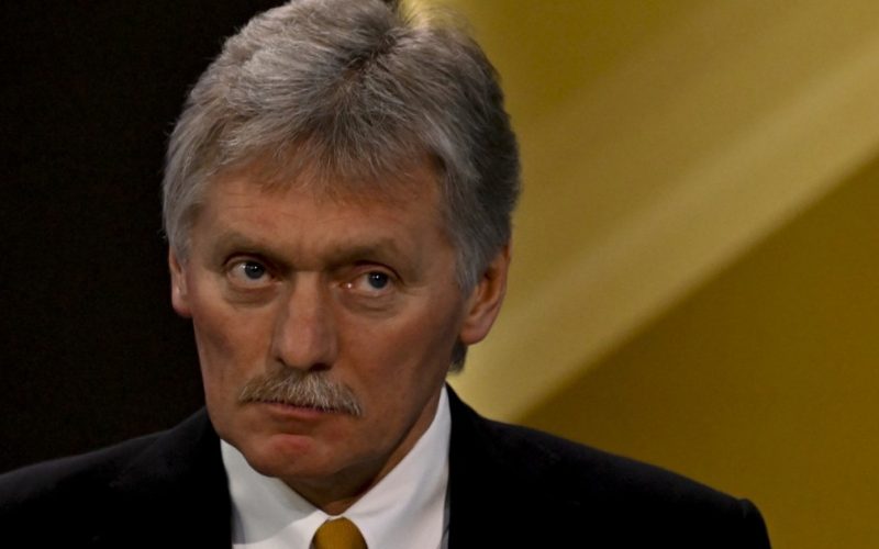 Kremlinul contestă rolul SUA de mediator în conflictul din Ucraina: Implicații și perspective