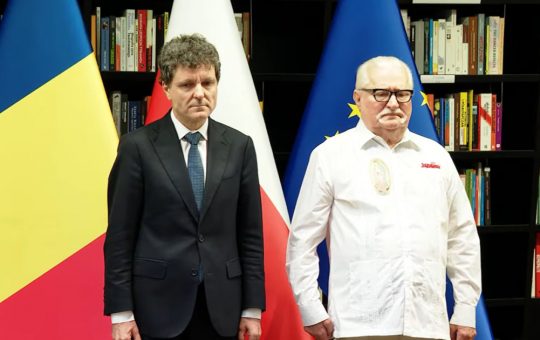 Lech Wałęsa: O Figură Emblematică în Istoria Luptei pentru Libertate și Recunoașterea sa în România