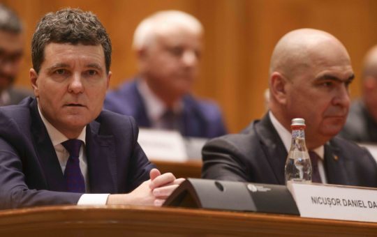 Controversa din spatele votului Guvernului Tomac: Ce ascunde răzgândirea lui Ilie Bolojan?