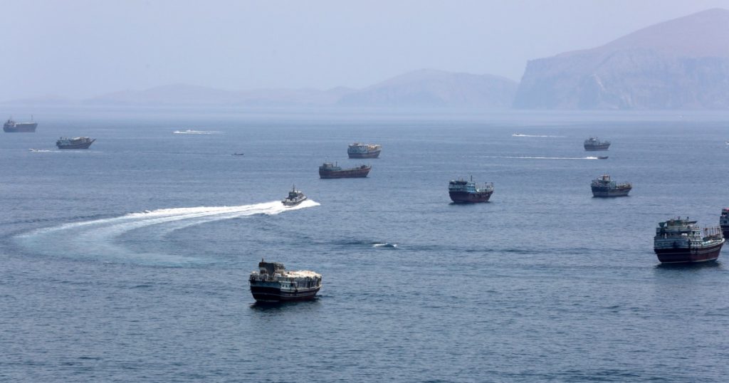 Tensiuni în Strâmtoarea Ormuz: Atacul asupra unei nave de marfă și implicațiile geopolitice