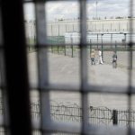 Valul de căldură și criza din închisorile franțuzești: O analiză profundă a impactului climatic asupra sistemului penitenciar