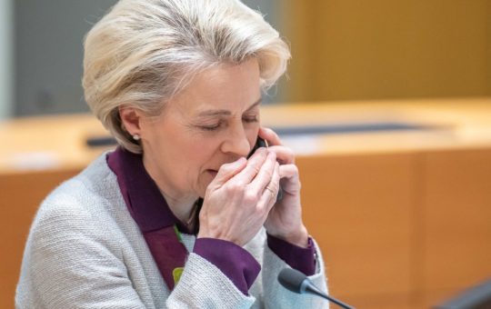 Ursula von der Leyen și controversa transparenței: Ancheta privind comunicările private cu liderii europeni și Zelenski