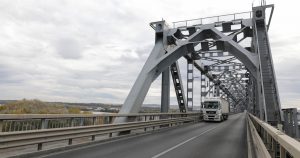 Eveniment Transfrontalier pe Dunăre: Impactul Suspendării Circulației pe Podul Prieteniei