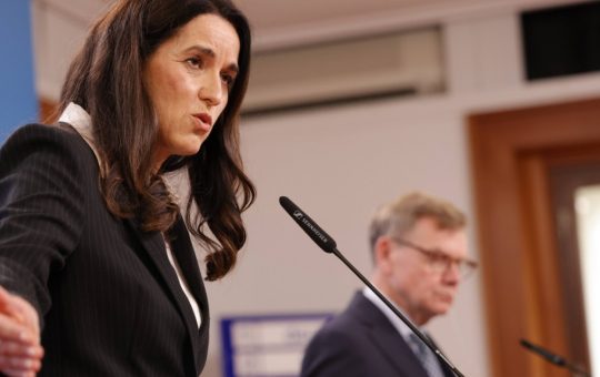 Reorganizarea Diplomatică a Ungariei: O Analiză a Schimbărilor Strategice în Politica Externă