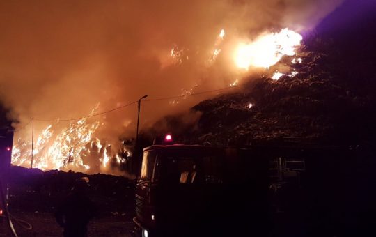 Nereguli alarmante la gropile de gunoi ecologice din România: O analiză detaliată a controalelor efectuate de Garda de Mediu și IGSU