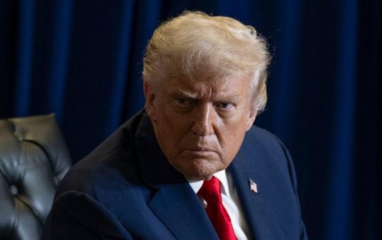 Tensiuni în Strâmtoarea Ormuz: Acuzațiile lui Trump și Implicațiile Geopolitice