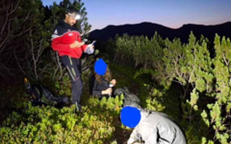 Eforturile eroice ale salvatorilor din Maramureș: Recuperarea a trei ucraineni dintr-o aventură montană periculoasă