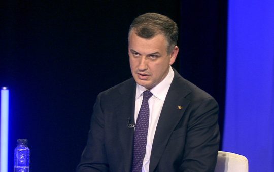 Controversă și Responsabilitate în Politica Românească: Întâlnirea lui Veștea cu AUR sub Lupă