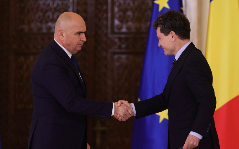 Rolul Președintelui Nicușor Dan în Dinamica Politică a Guvernului Bolojan: O Analiză Detaliată