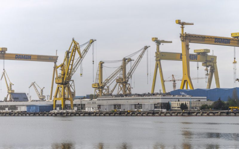 Neajunsuri majore pentru Șantierul Naval Mangalia: O licitație fără investitori și implicațiile sale economice și sociale