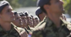 Reintroducerea Serviciului Militar Obligatoriu în Serbia: O Decizie cu Rădăcini în Contextul Geopolitic European