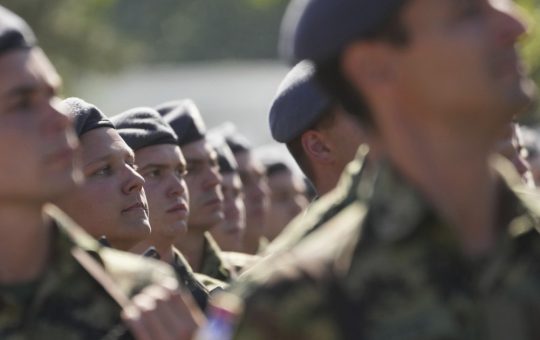 Reintroducerea Serviciului Militar Obligatoriu în Serbia: O Decizie cu Rădăcini în Contextul Geopolitic European