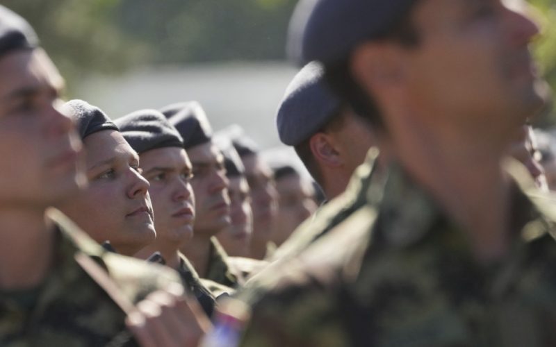 Reintroducerea Serviciului Militar Obligatoriu în Serbia: O Decizie cu Rădăcini în Contextul Geopolitic European