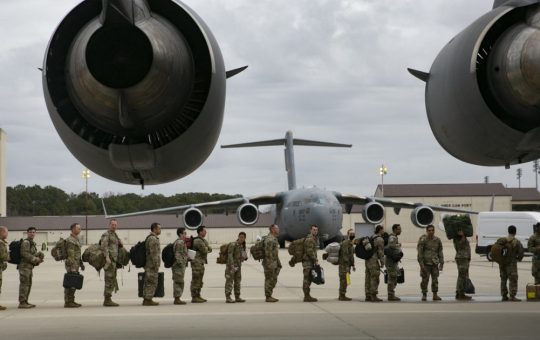 SUA și Polonia: O Nouă Etapă în Parteneriatul de Apărare și Implicațiile Sale Strategice