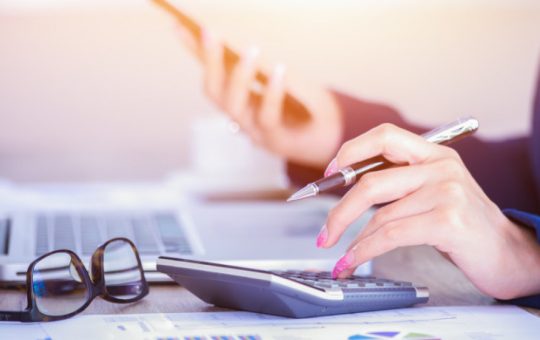 Reducerea impozitului pe dividende în România: O analiză a propunerii AUR și a implicațiilor sale economice