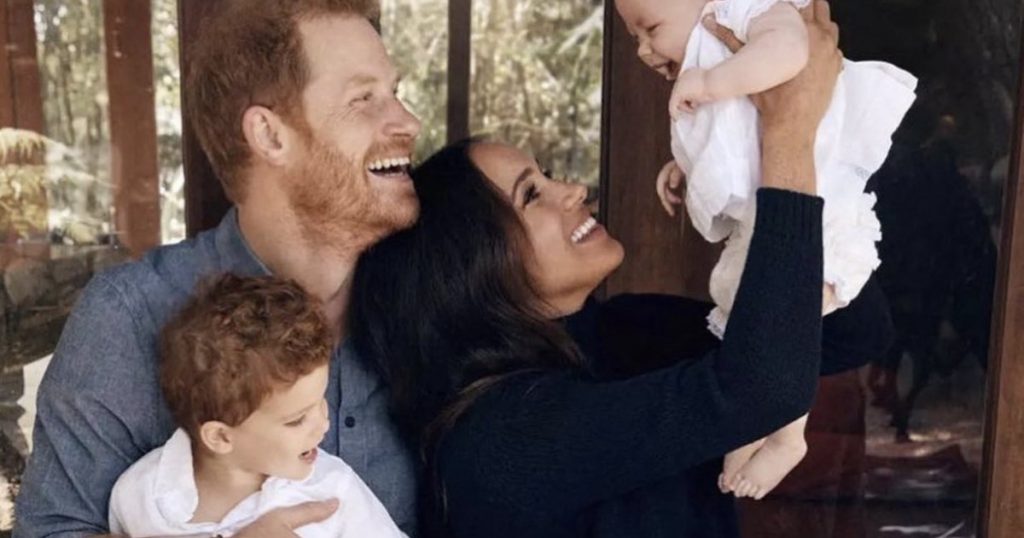 Îngrijorări pentru Siguranța Familiei: Dilemele Prințului Harry în Contextul Vizitei în Marea Britanie