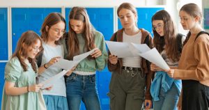 Evaluarea Națională 2026: Etapele Cruciale și Impactul asupra Viitorului Educațional al Elevilor