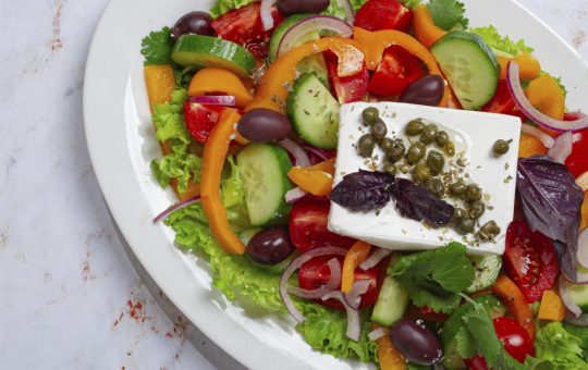 Dieta Mediteraneană Verde: O Revoluție în Sănătatea Genomică și Cardiovasculară