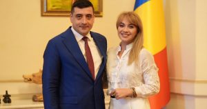 Demisia Surprinzătoare a Avocatei AUR Silvia Uscov: O Analiză a Valorilor și Direcțiilor Partidului