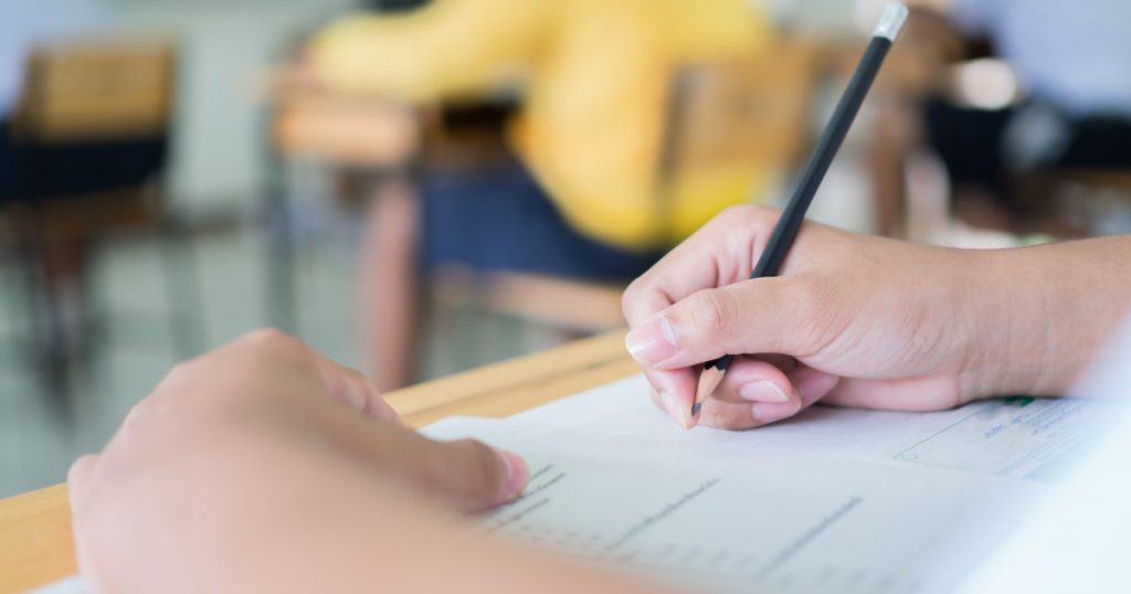Evaluarea Bacalaureatului 2026: O privire detaliată asupra baremului de corectare la limba română