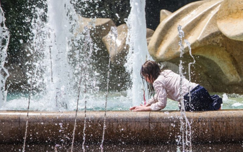 Variațiile Vremii în România: De la Caniculă la Ploi și Înapoi la Căldură – Prognoza Detaliată pentru Două Săptămâni