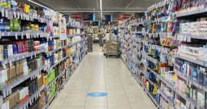 Decizia Greciei de a Renunța la Plafonarea Prețurilor Alimentelor: Context, Implicații și Perspective