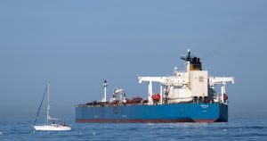 Flota fantomă rusă: O analiză detaliată a interceptării petrolierului Deliver și implicațiile acesteia