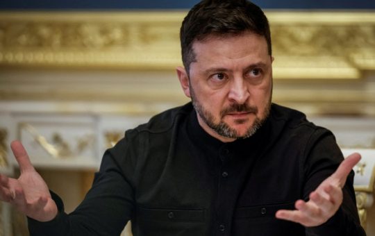 Războiul din Ucraina: Strategia lui Zelenski pentru a contracara agresiunea rusă