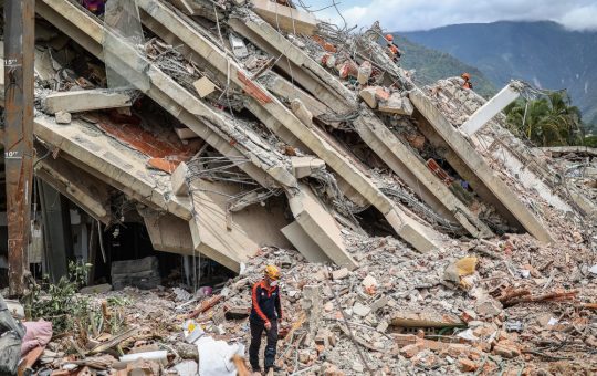 De ce s-au prăbușit clădirile în Venezuela și cum a rezistat Chile în fața cutremurelor devastatoare