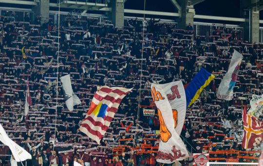 Noua Lege a Consumului de Alcool pe Stadioane: O Analiză Detaliată a Implicațiilor și Schimbărilor În Peisajul Sportiv Românesc