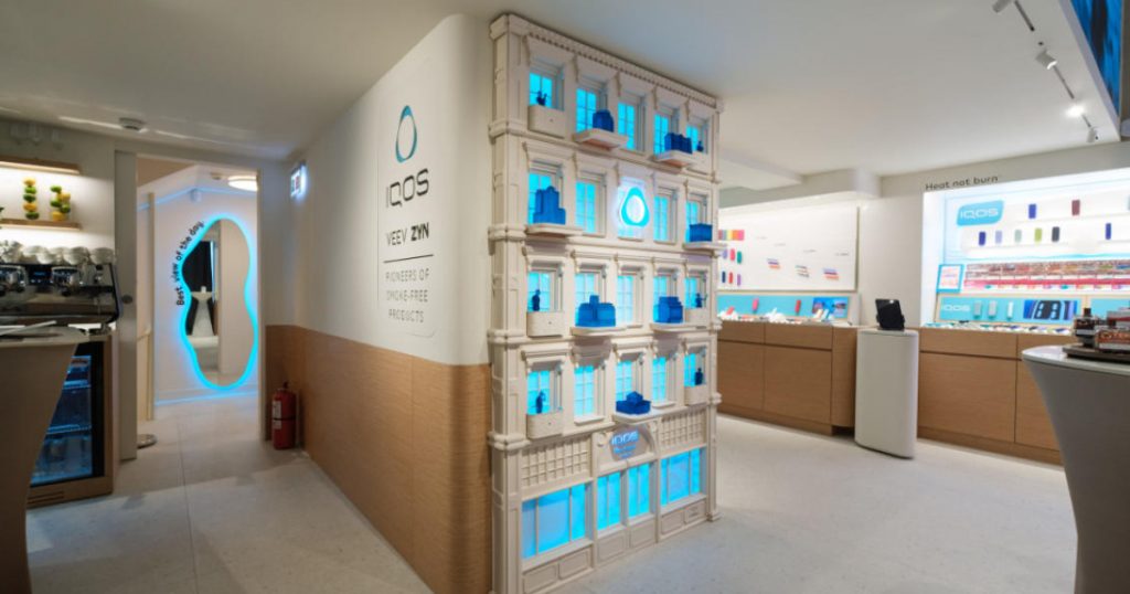 IQOS Boutique Victoriei: Un Spațiu de Inovație Artistică și Tehnologică în Inima Bucureștiului