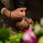 Fotograf botez: cum alegi omul potrivit pentru cea mai importantă zi din primul an