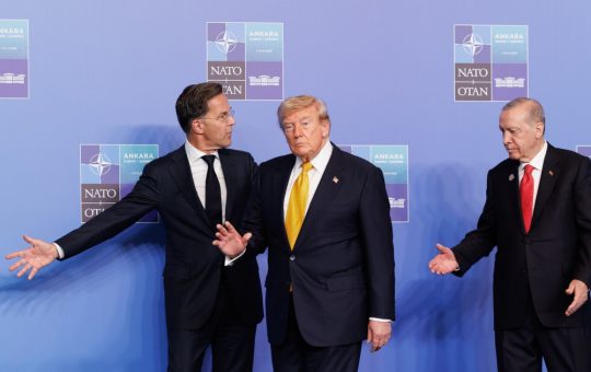 NATO și Provocările Geopolitice: Revizuirea Prezenței Trupelor Americane în Europa