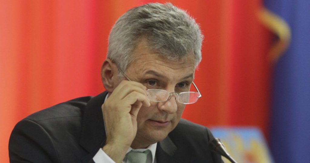 Strategii Politice Tăcute: Alianța Clandestin între PNL și AUR pentru Alegeri Anticipate