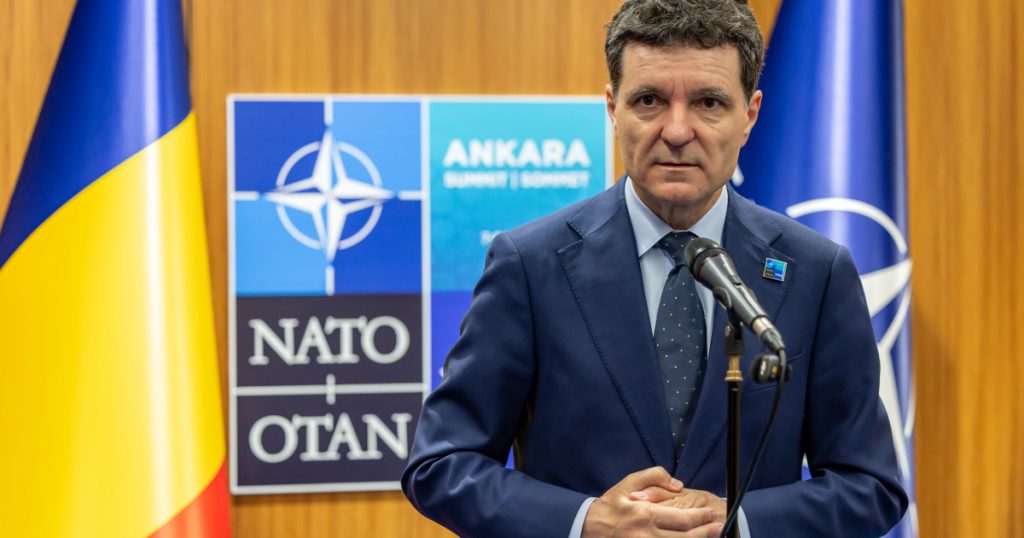 Pistolul de la Erdogan: O analiză detaliată a cadoului controversat oferit lui Nicușor Dan la summitul NATO