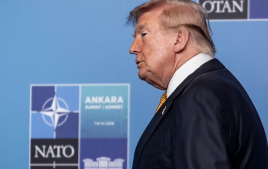 Schimbările Strategice Ale lui Trump la Summitul NATO: O Analiză Detaliată
