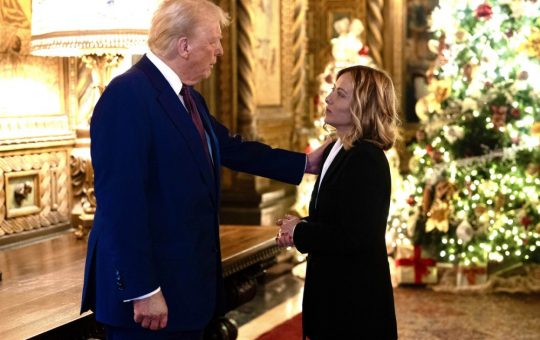 Giorgia Meloni și relația controversată cu Donald Trump: o analiză a unității Occidentului în fața provocărilor contemporane