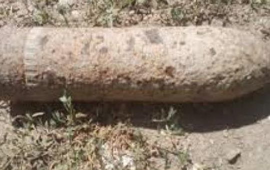 Descoperirea unui Proiectil Exploziv pe Șantierul Căii Ferate București-Giurgiu: O Analiză Detaliată