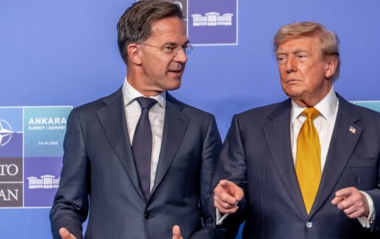 Relațiile Transatlantice în Timpul Conflictelor: Rutte și Trump Discută Sprijinul European în Războiul cu Iranul